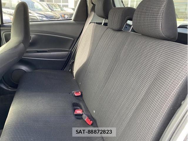 Toyota VITZ 2014-11 4141140-17