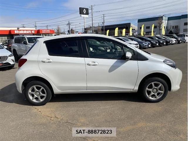 Toyota VITZ 2014-11 4141140-8