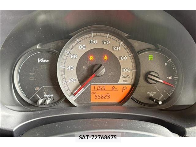 Toyota VITZ 2019-01 5882142-22