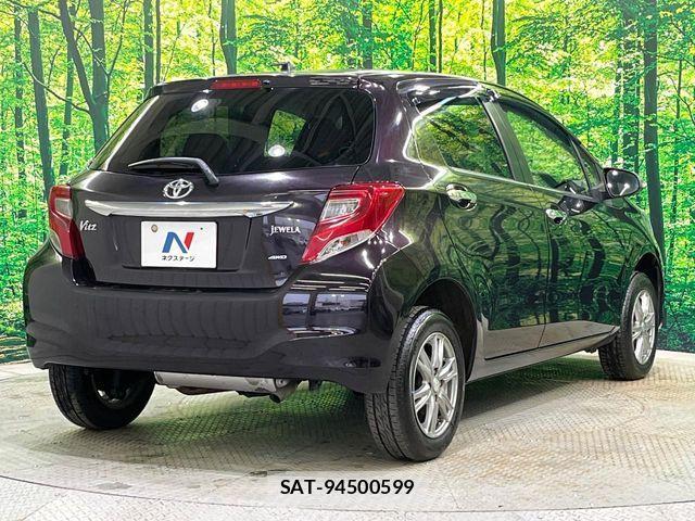 Toyota VITZ 2015-04 6273242-17