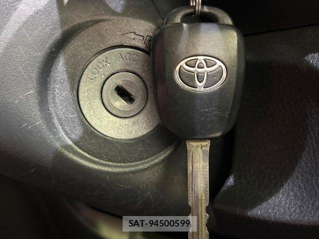 Toyota VITZ 2015-04 6273242-6