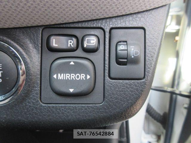 Toyota VITZ 2015-07 6753789-16