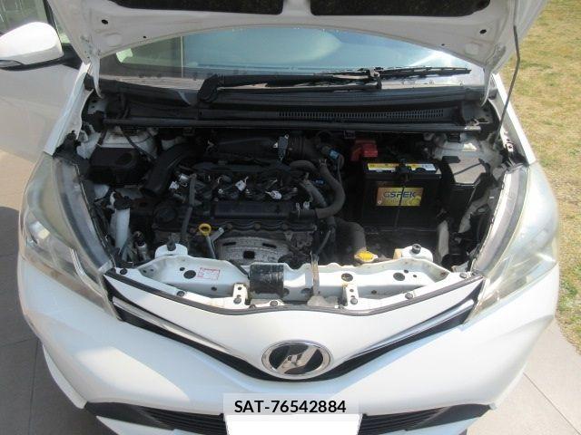Toyota VITZ 2015-07 6753789-20