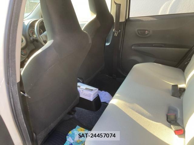 Toyota VITZ 2013-11 7218371-15