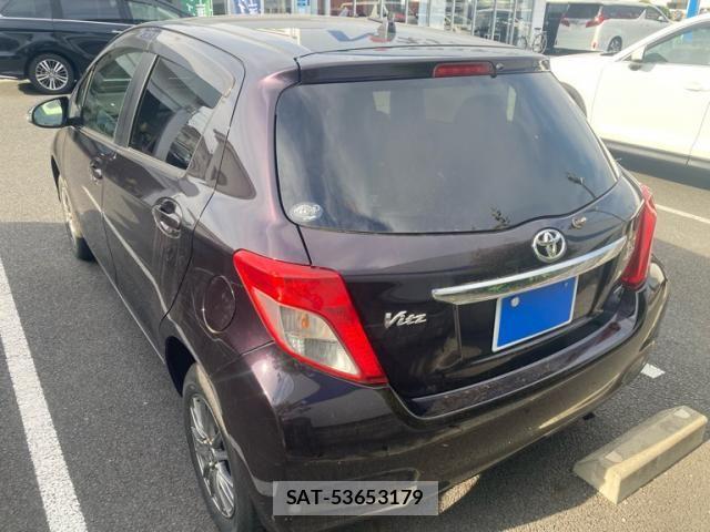Toyota VITZ 2013-08 7226727-3