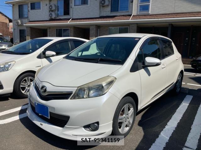 Toyota VITZ 2011-12 7226729-0