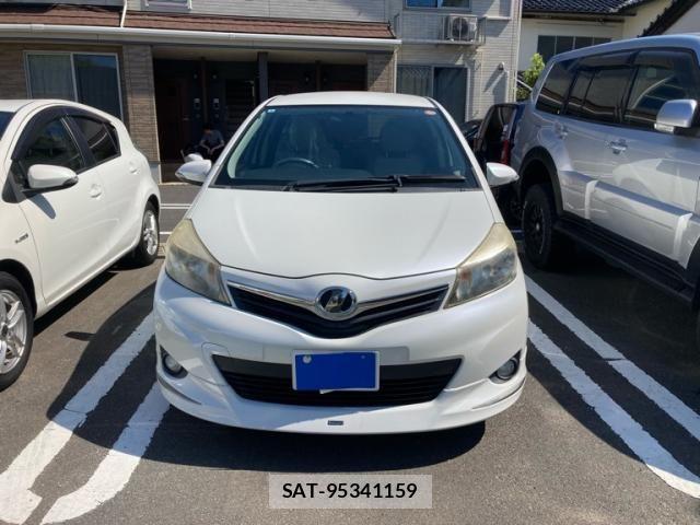 Toyota VITZ 2011-12 7226729-1