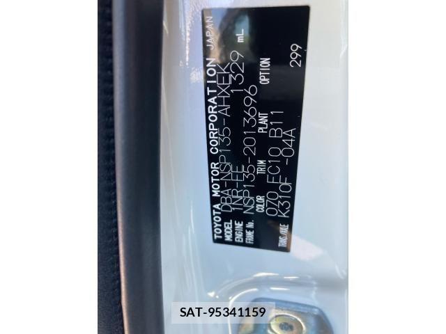 Toyota VITZ 2011-12 7226729-22