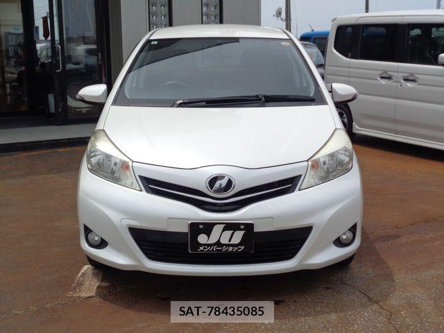 Toyota VITZ 2011-09 7252741-3