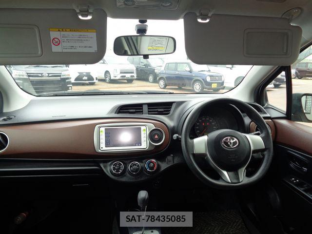 Toyota VITZ 2011-09 7252741-8