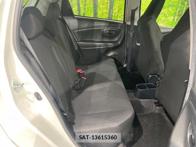Toyota VITZ 2017-03 7273223-9