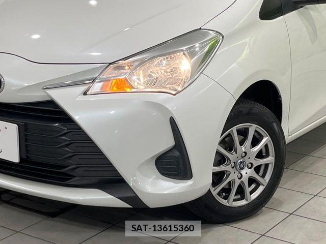 Toyota VITZ 2017-03 7273223-12