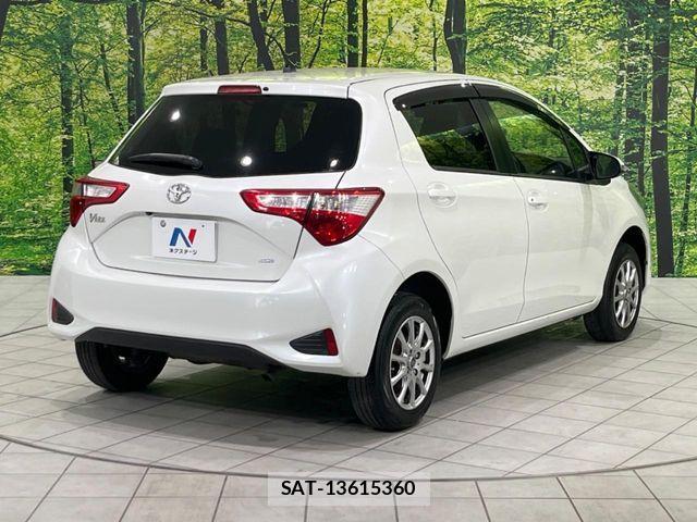 Toyota VITZ 2017-03 7273223-17