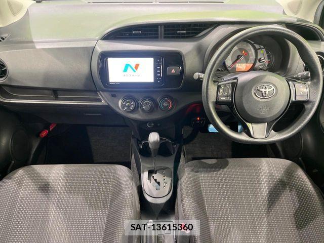 Toyota VITZ 2017-03 7273223-1