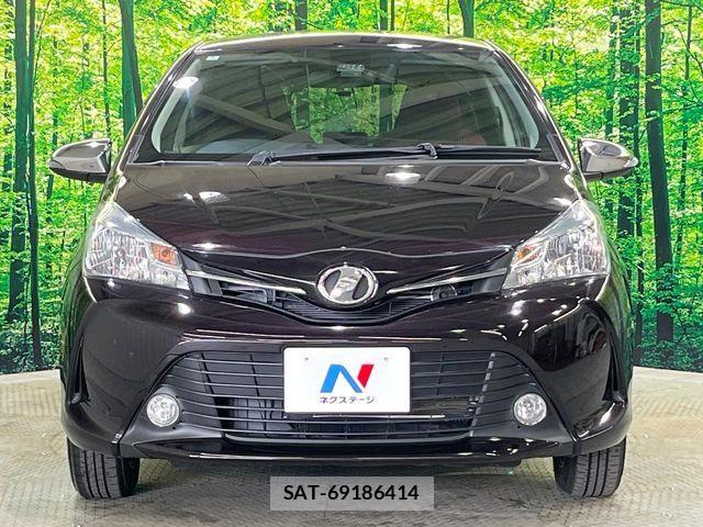 Toyota VITZ 2015-11 7394704-14