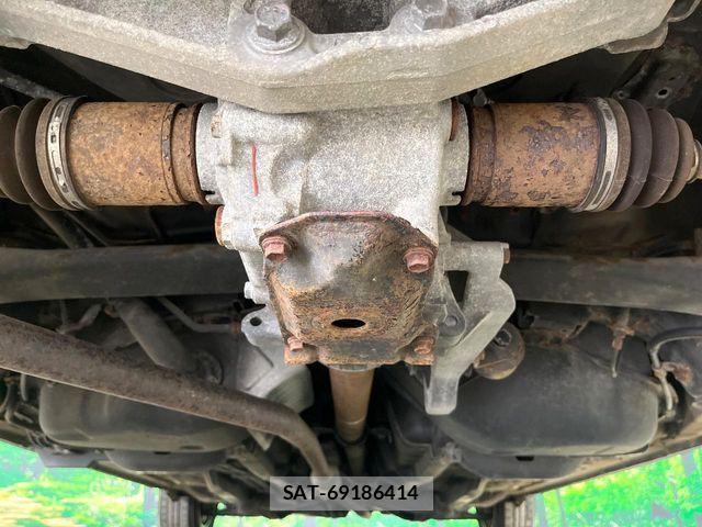 Toyota VITZ 2015-11 7394704-19