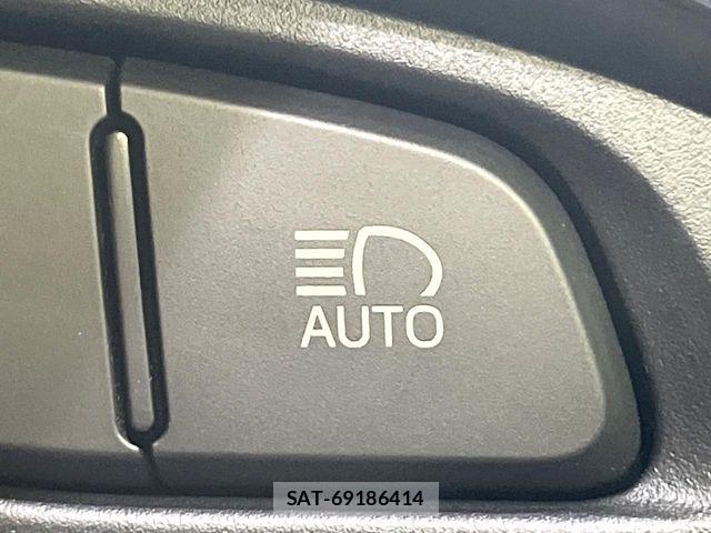 Toyota VITZ 2015-11 7394704-7