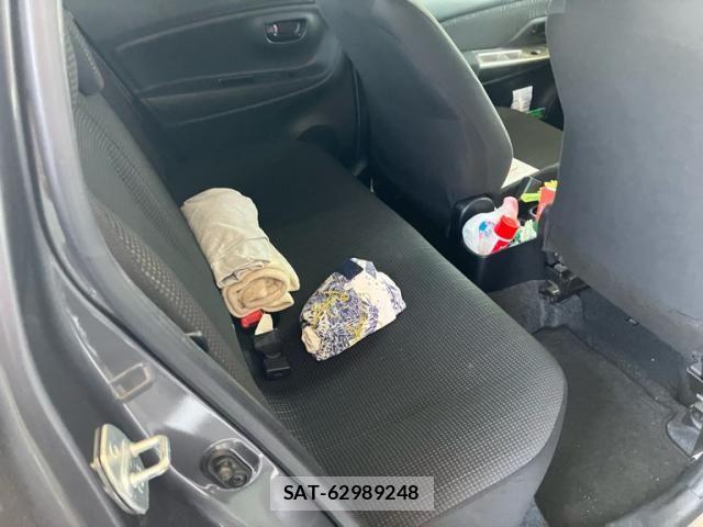 Toyota VITZ 2014-08 7503512-15