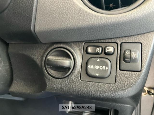 Toyota VITZ 2014-08 7503512-19