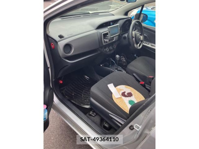 Toyota VITZ 2015-03 7563040-11