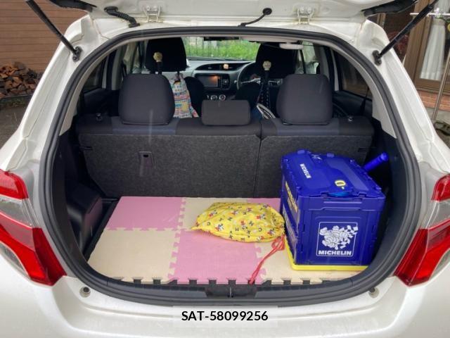 Toyota VITZ 2016-03 7621121-14