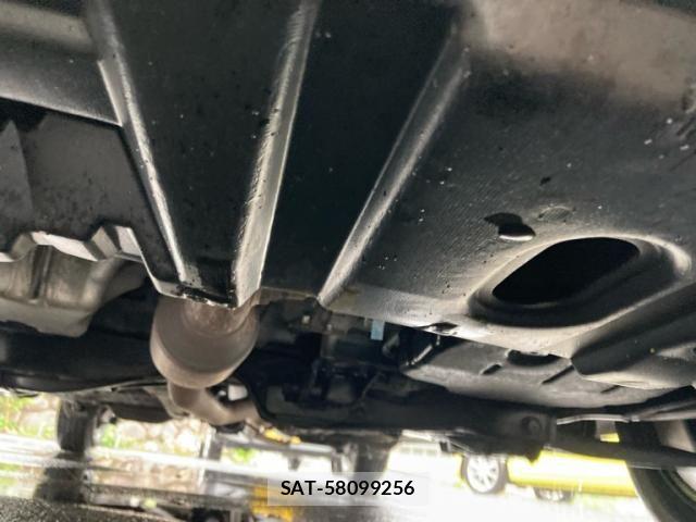 Toyota VITZ 2016-03 7621121-4
