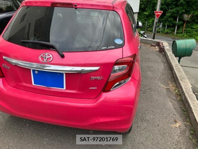 Toyota VITZ 2014-05 7621120-11