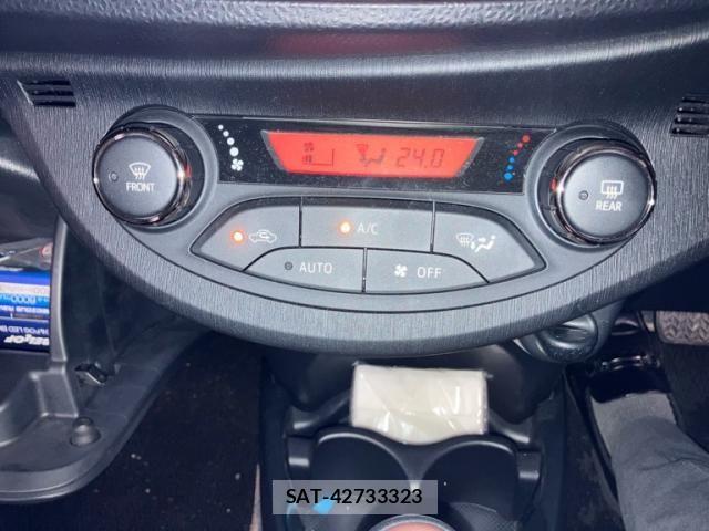 Toyota VITZ 2013-11 7621122-19