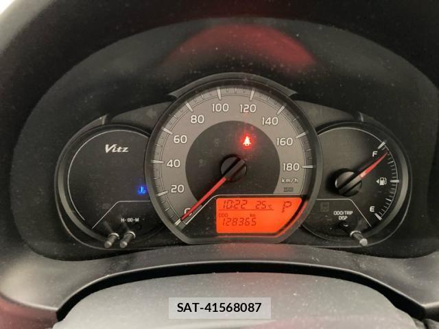 Toyota VITZ 2015-09 7730392-13