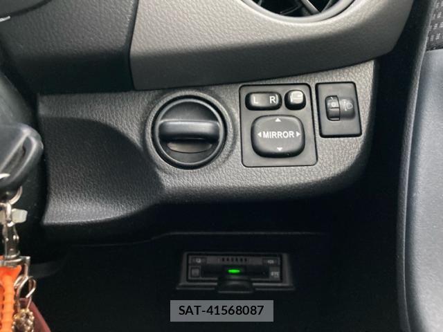 Toyota VITZ 2015-09 7730392-19
