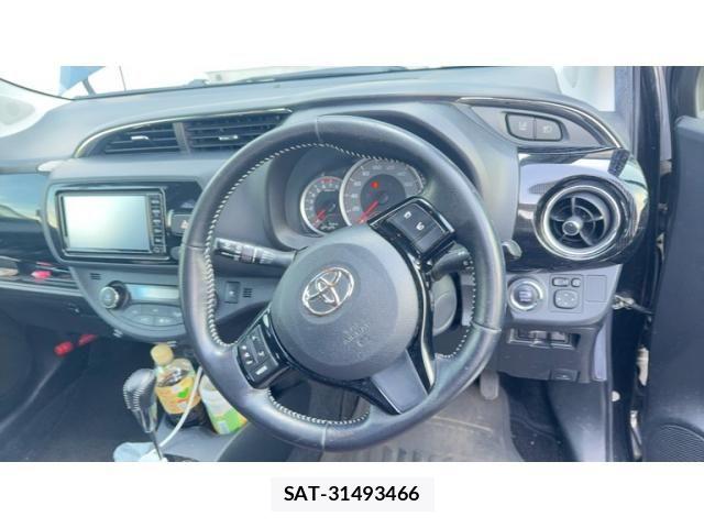Toyota VITZ 2017-04 7790260-9