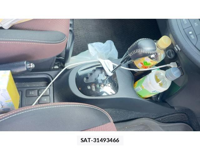 Toyota VITZ 2017-04 7790260-12