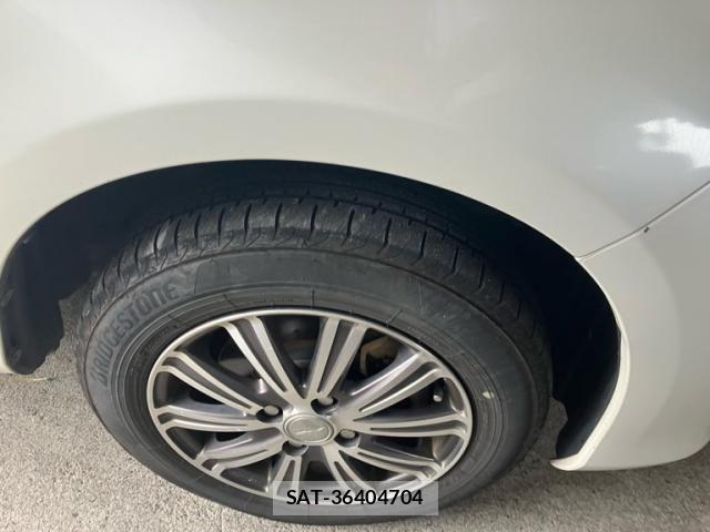 Toyota VITZ 2013-11 7880311-3