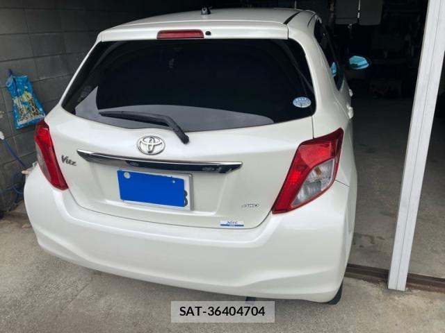 Toyota VITZ 2013-11 7880311-6