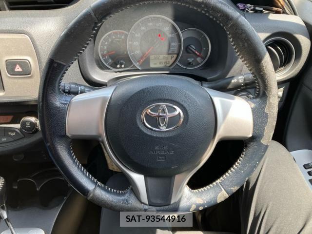 Toyota VITZ 2014-05 7981465-19