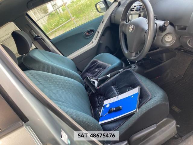 Toyota VITZ 2007-02 7981464-15
