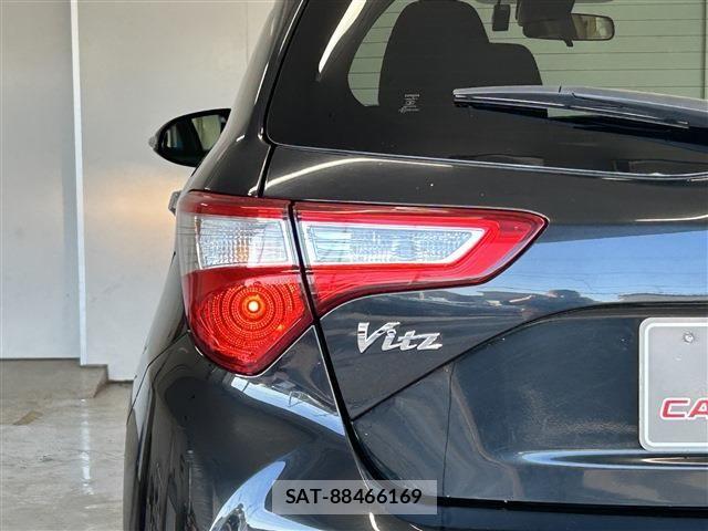 Toyota VITZ 2018-08 8039030-10
