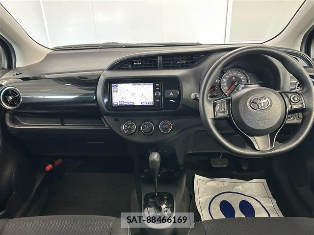 Toyota VITZ 2018-08 8039030-13