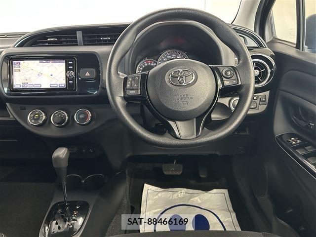 Toyota VITZ 2018-08 8039030-14