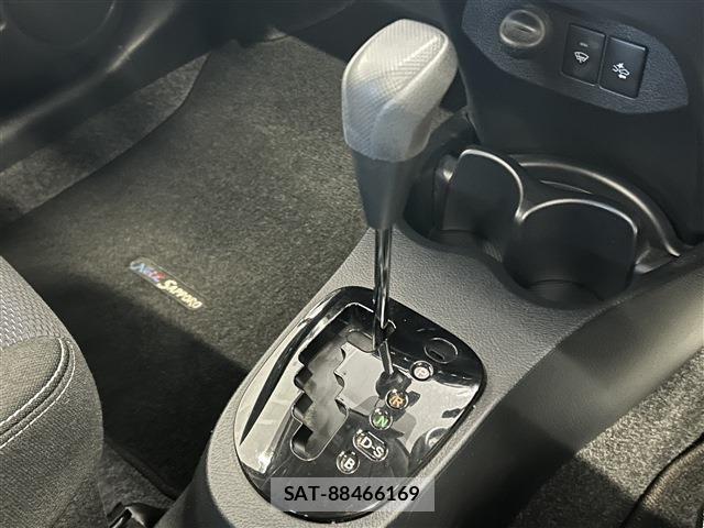Toyota VITZ 2018-08 8039030-20