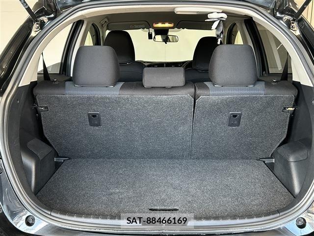 Toyota VITZ 2018-08 8039030-25