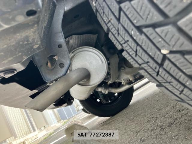 Toyota VITZ 2018-09 8076055-9