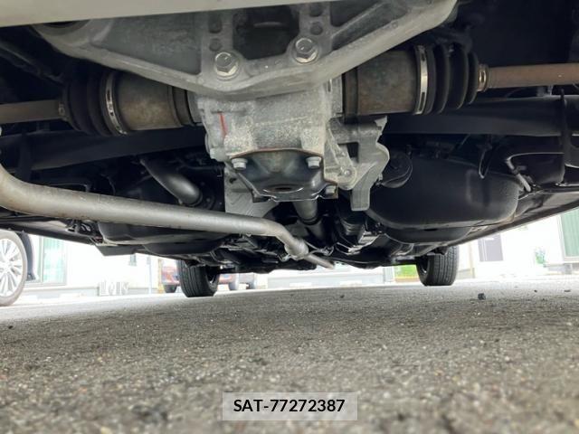 Toyota VITZ 2018-09 8076055-10