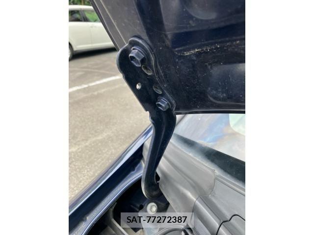 Toyota VITZ 2018-09 8076055-13