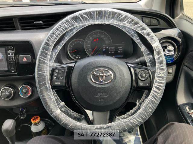 Toyota VITZ 2018-09 8076055-17
