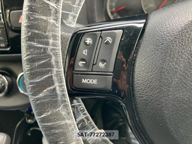 Toyota VITZ 2018-09 8076055-18