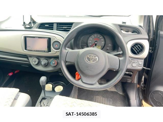 Toyota VITZ 2011-08 8076057-13