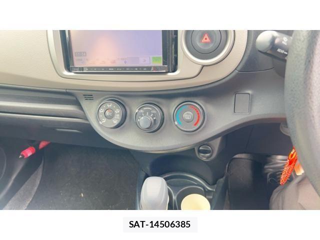 Toyota VITZ 2011-08 8076057-18