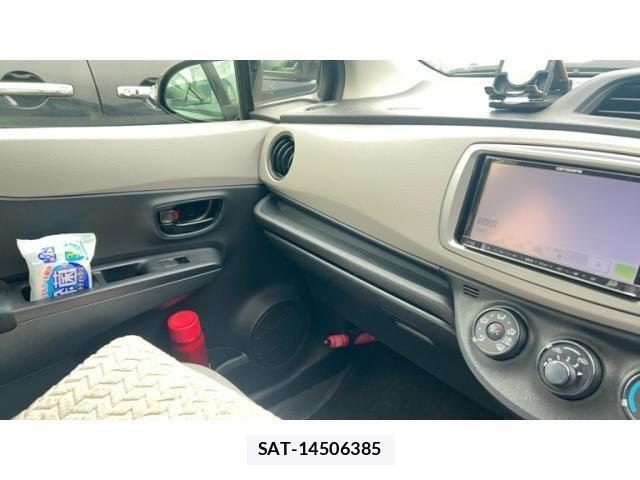Toyota VITZ 2011-08 8076057-20