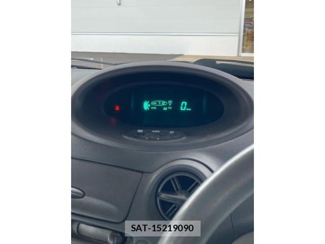 Toyota VITZ 1999-11 8076058-16